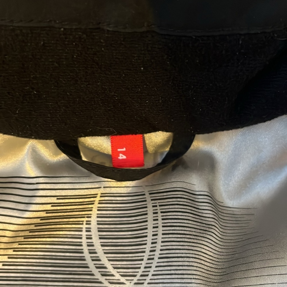Spyder ski jacket. - Picture 2 of 6